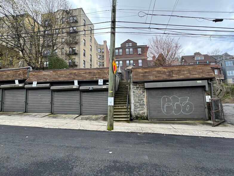 More Photos Of 135 Saint Marks Pl, Staten Island Apartments For Sale