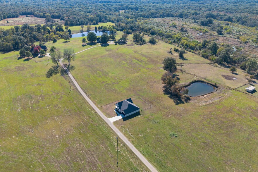 More Photos Of 2261 TX-276, Emory Specialty For Sale