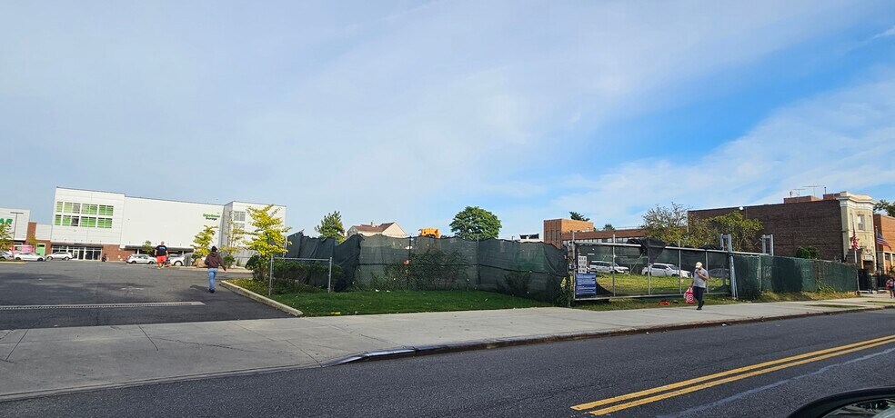 More Photos Of 439 Tompkins Ave, Staten Island Land For Sale