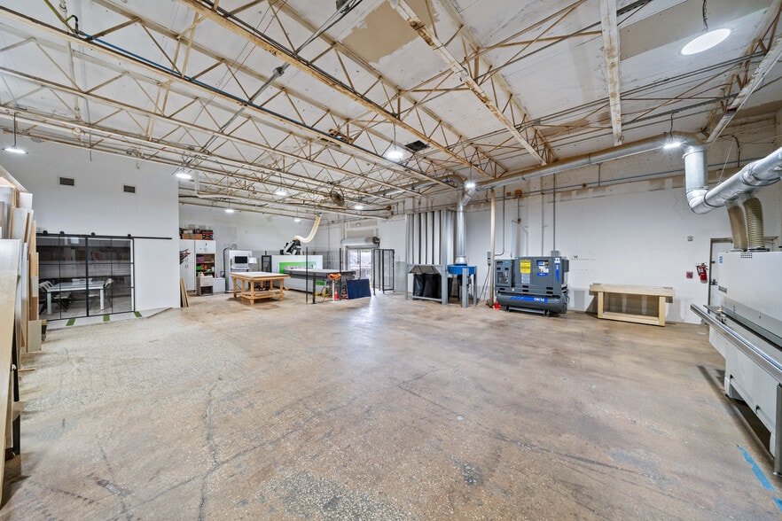 More Photos Of 17401 NW 2nd Ave, Miami Warehouse For Sale