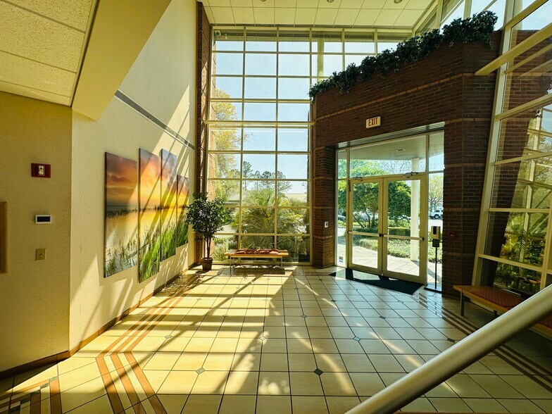 More Photos Of 4141 E Southpoint Dr, Jacksonville Medical For Lease