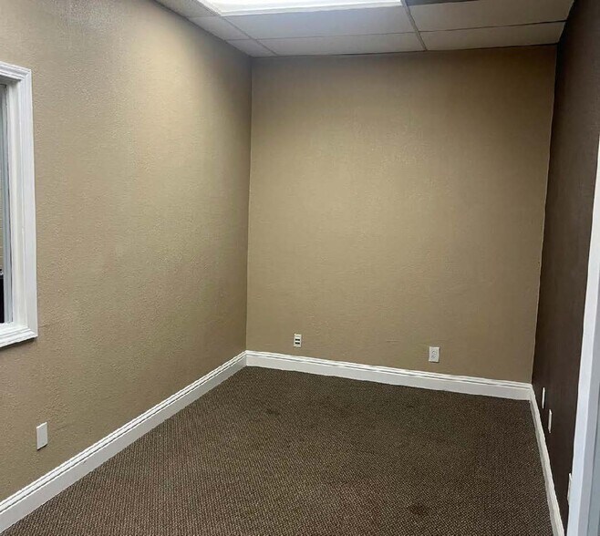More Photos Of 191 W Shaw Ave, Fresno Office For Sale