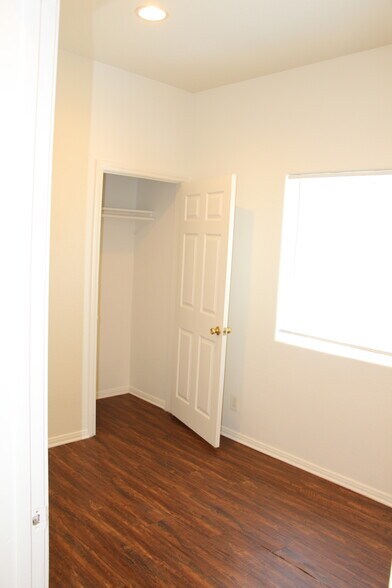 More Photos Of 638 E 7 ST, Long Beach Apartments For Sale