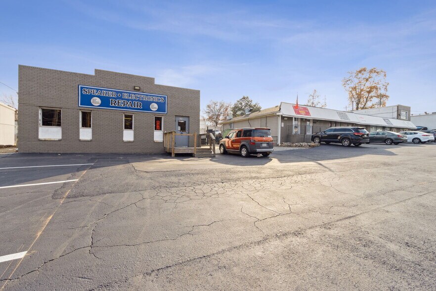 More Photos Of , Smyrna General Retail For Sale
