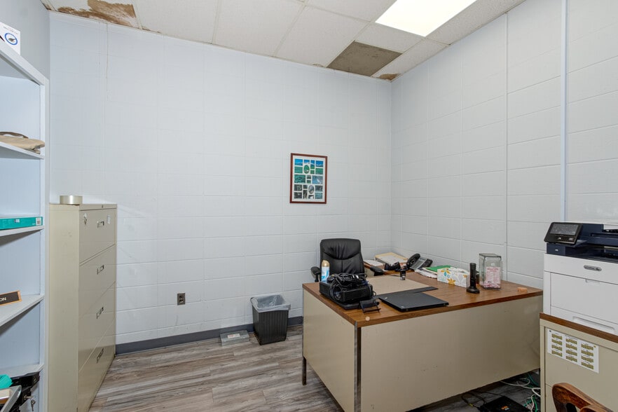 More Photos Of 418 Ascauga Lake Rd, Graniteville Manufacturing For Lease