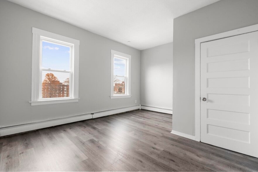 More Photos Of 123-125 North St, New Britain Apartments For Sale