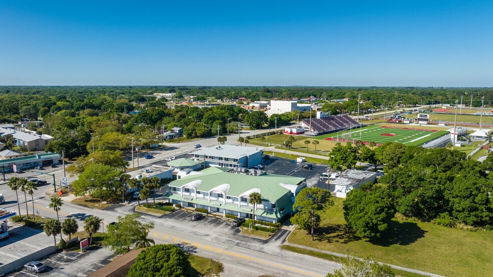 More Photos Of 1615 14th Ave, Vero Beach Medical For Sale