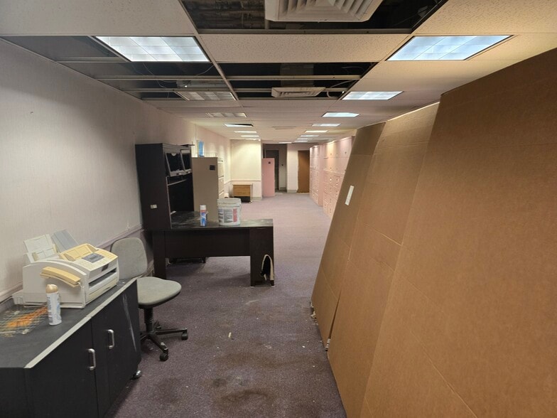 More Photos Of 115 Spring St, Newton Apartments For Sale