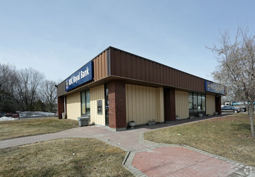 More Photos Of 8220 Victoria St, Ottawa Storefront Retail Office For Sale