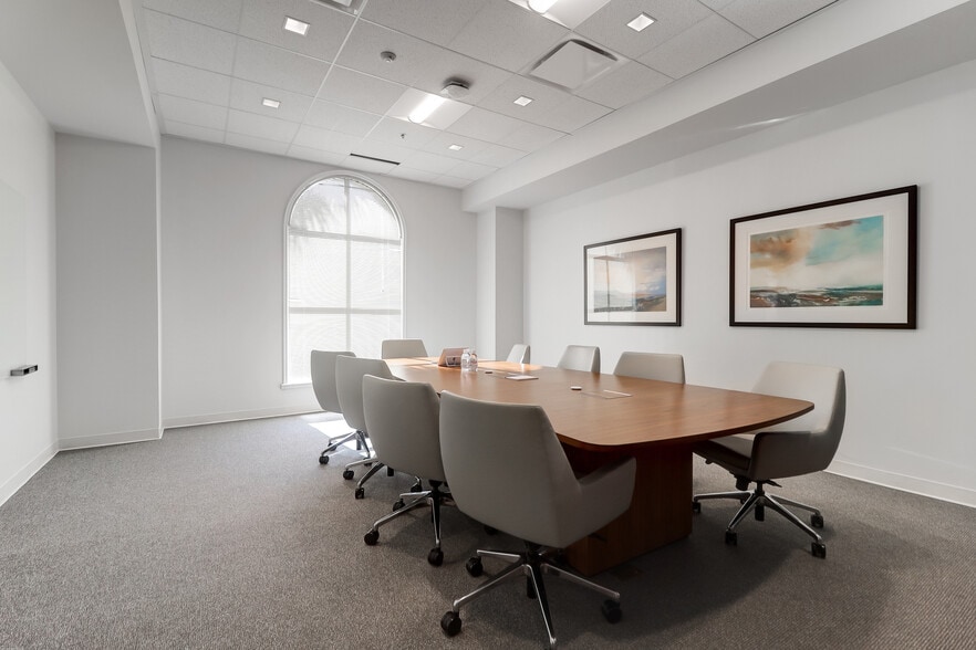 More Photos Of 200 Meeting St, Charleston Office For Sale