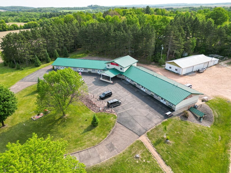 More Photos Of 10765 Hwy Q, Chippewa Falls Hotel For Sale