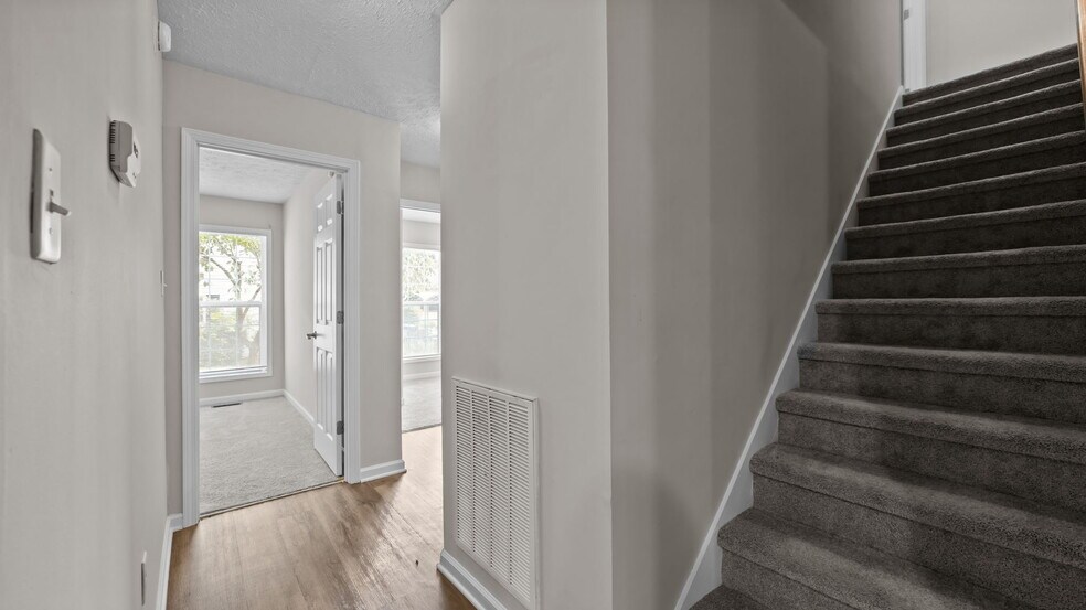 More Photos Of 624 S Williamson Ave, Elon Apartments For Sale