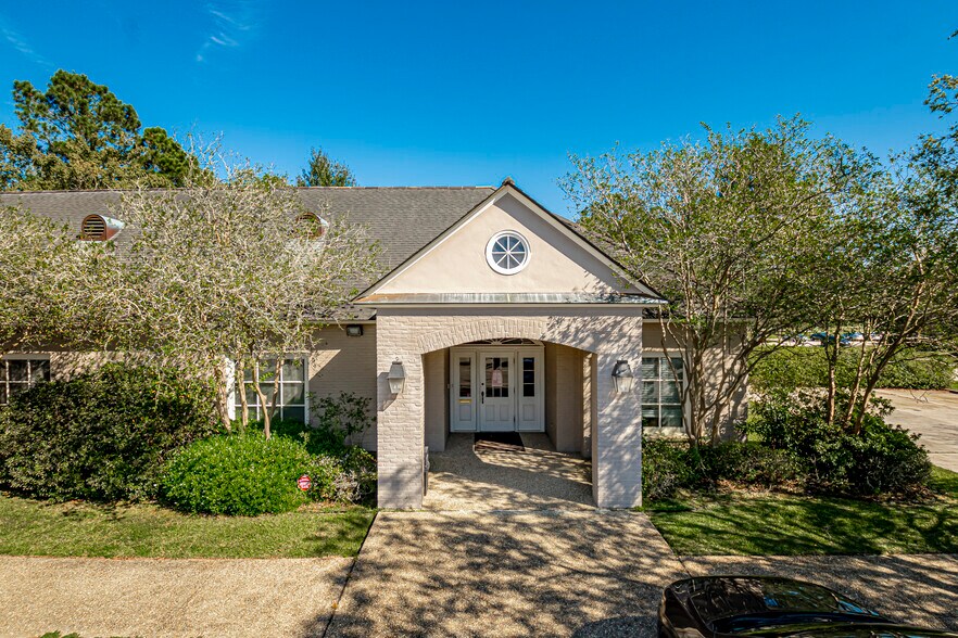 More Photos Of 8425 Cumberland Pl, Baton Rouge Medical For Lease