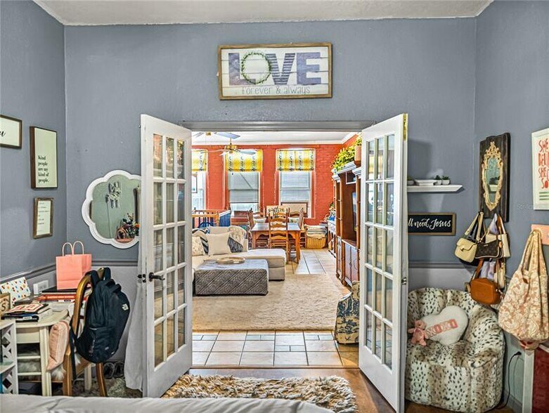 More Photos Of 135 S Central Ave, Bartow Storefront Retail Residential For Sale