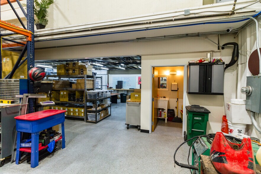 More Photos Of 1630 Foothill Dr, Boulder City Industrial For Sale