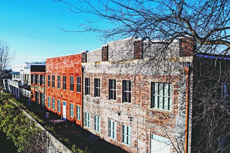 More Photos Of 590 Means St NW, Atlanta Unknown For Lease