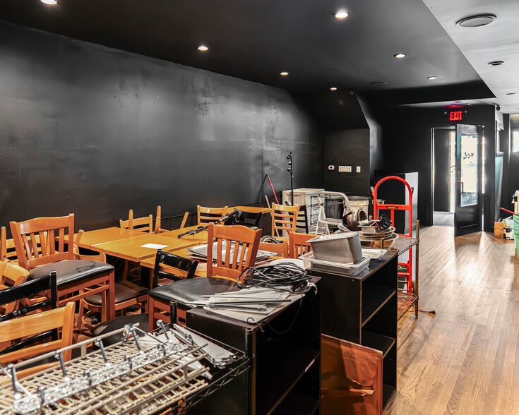More Photos Of 362 W 23rd St, New York Apartments For Lease