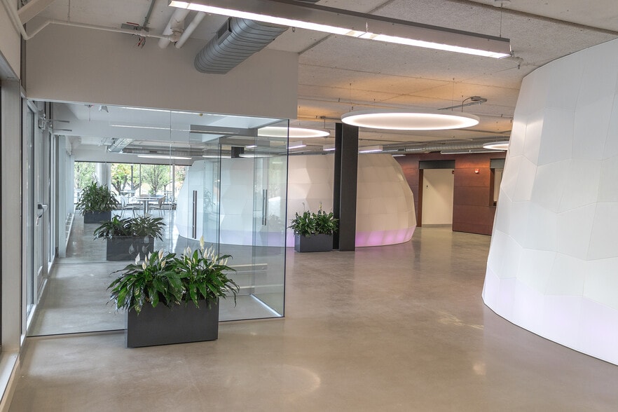 More Photos Of 9 West Broad St, Stamford Office For Lease