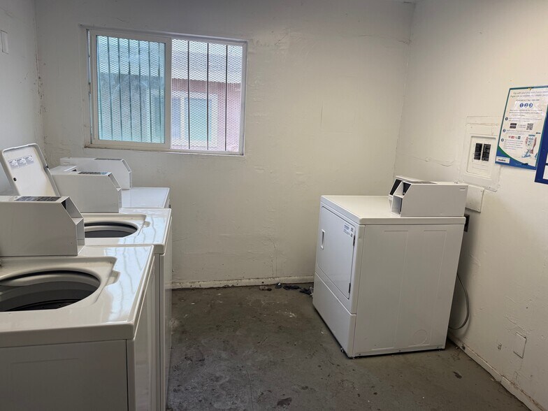 More Photos Of 900-1208 E Carey Ave, North Las Vegas Apartments For Sale