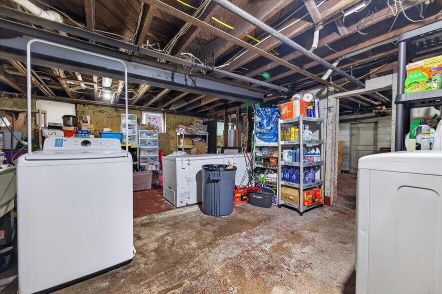 More Photos Of 415 W Forest Ave, Ypsilanti Sorority Fraternity House For Sale