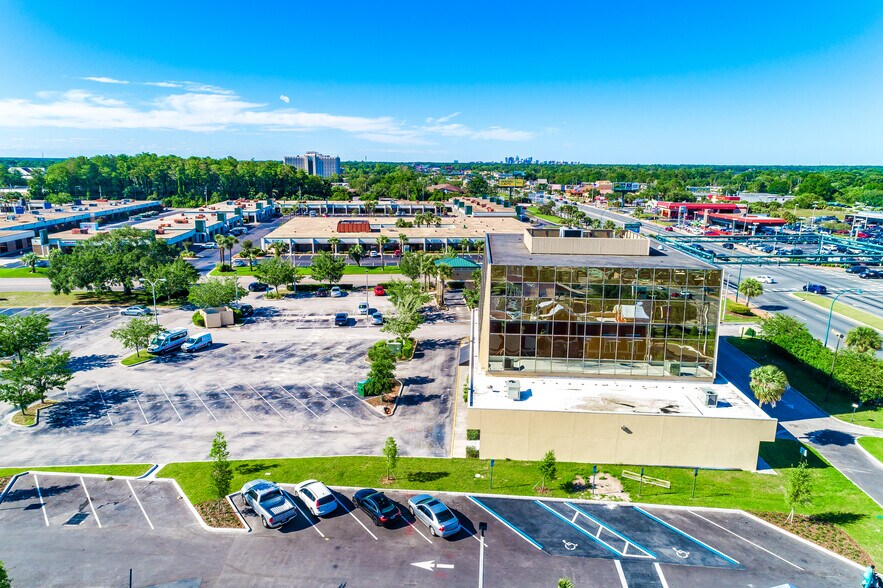 More Photos Of 6900 S Orange Blossom Trl, Orlando Office For Lease