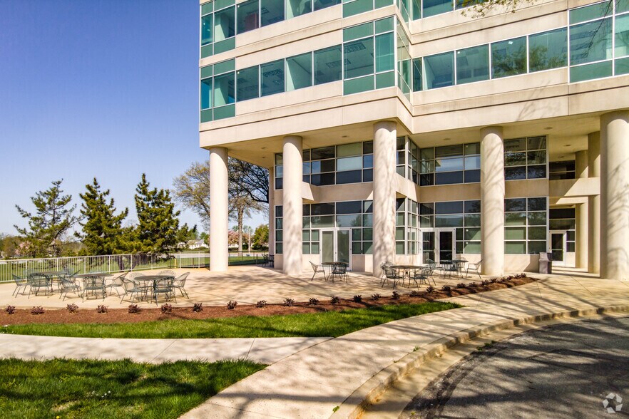 More Photos Of 6001 Executive Blvd, Rockville Office For Sale
