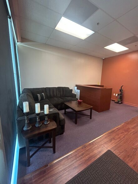 More Photos Of 28294-28310 Constellation Rd, Valencia Light Distribution For Sale