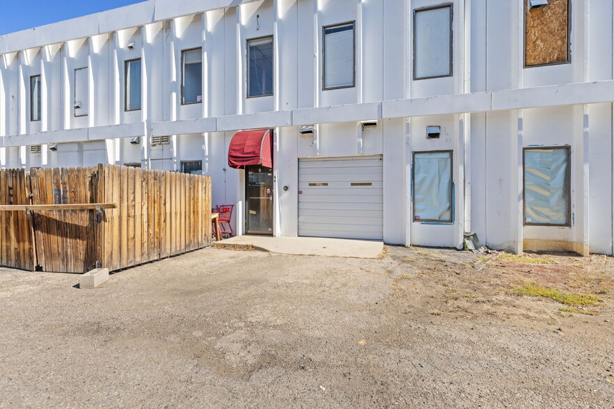More Photos Of 5595 Arapahoe Ave, Boulder Light Manufacturing For Sale