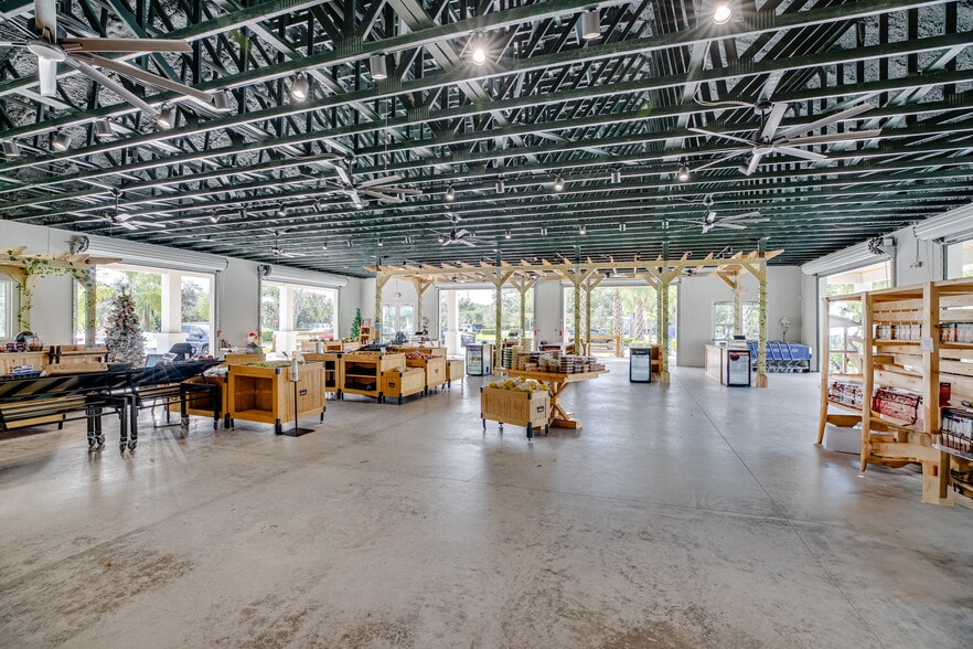 More Photos Of 3700 9th St SW, Vero Beach Restaurant For Sale
