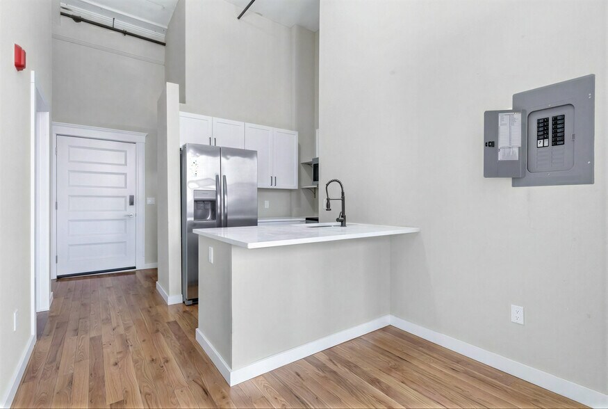More Photos Of 72 Kendrick Ave, Woonsocket Apartments For Sale