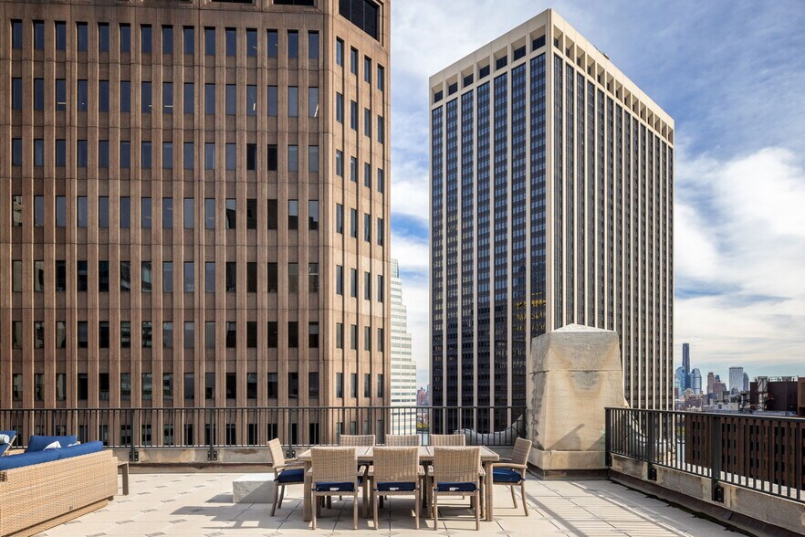 More Photos Of 90 Broad St, New York Coworking Space