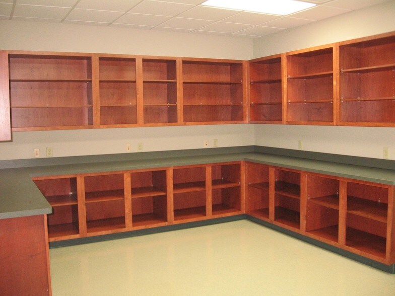 More Photos Of 151 S Rose St, Kalamazoo Medical For Sale