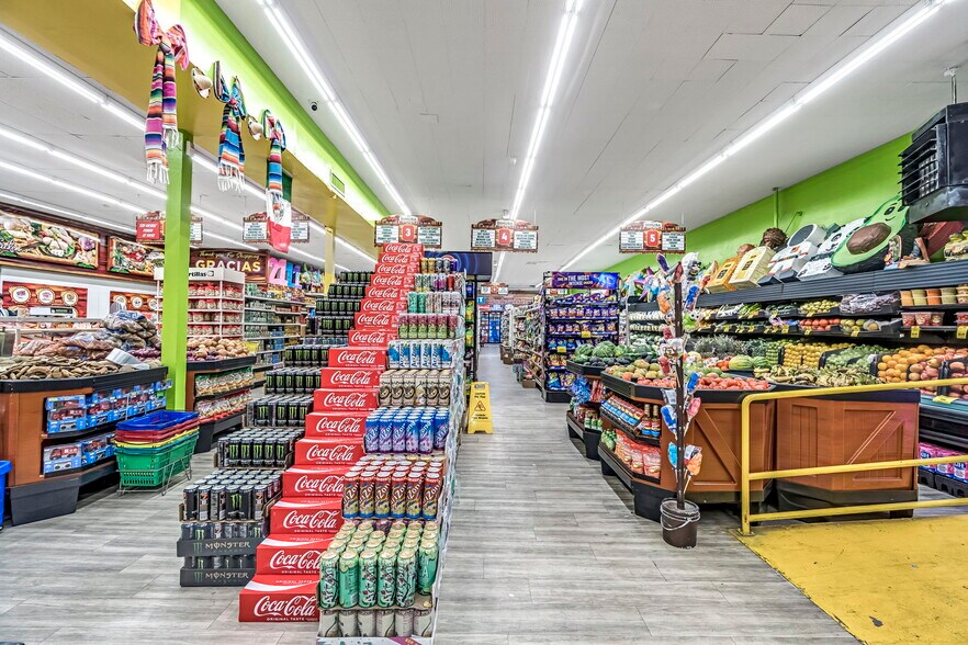 More Photos Of 217 S L St, Dinuba Freestanding For Sale