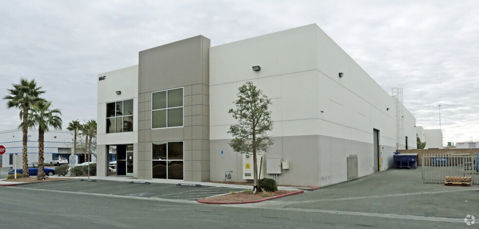 More Photos Of 6647 Schuster St, Las Vegas Warehouse For Lease