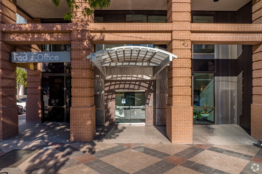 More Photos Of 327 Congress Ave, Austin Office For Lease