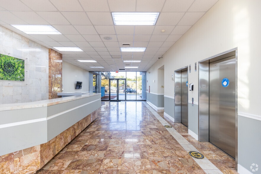 More Photos Of 840 SW 81st Ave, North Lauderdale Office For Lease