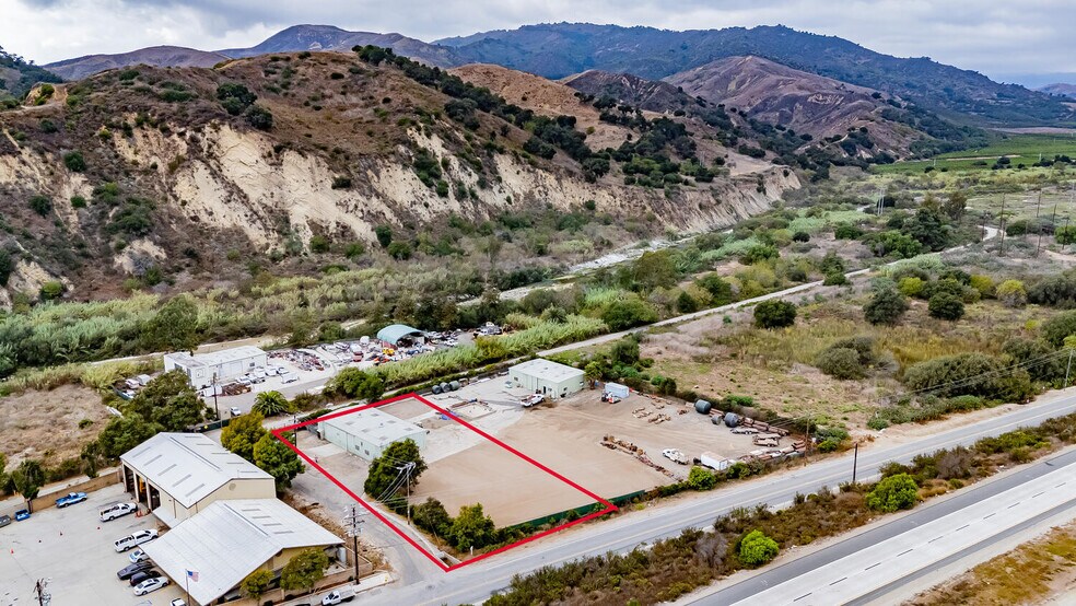 More Photos Of 4285 Crooked Palm Rd, Ventura Warehouse For Lease