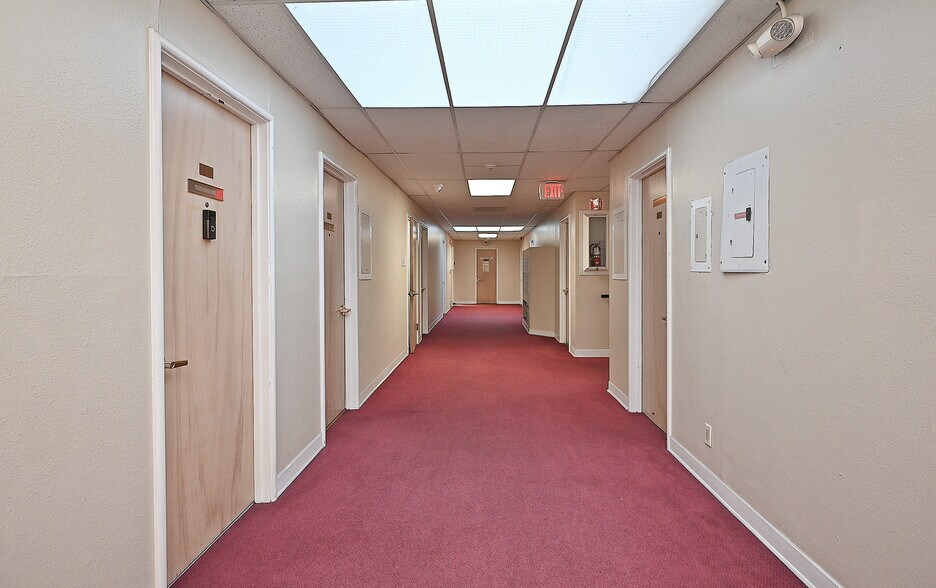 More Photos Of 3121-3161 Castro Valley Blvd, Castro Valley Storefront Retail Office For Sale