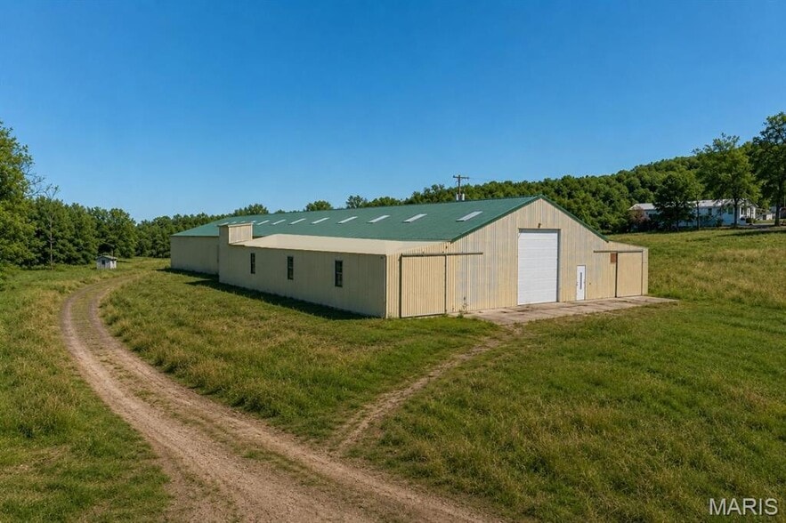 More Photos Of 37 Fairview Rd, Richland Industrial For Sale