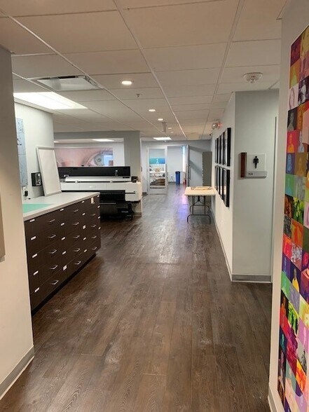 More Photos Of 1605 Main St, Sarasota Office For Lease