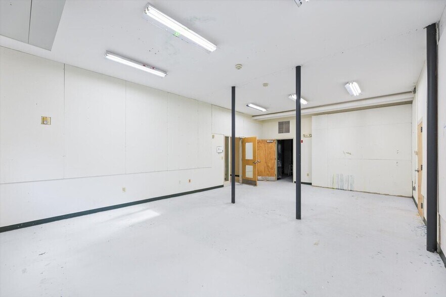 More Photos Of 457 Route 123, Sharon Freestanding For Lease