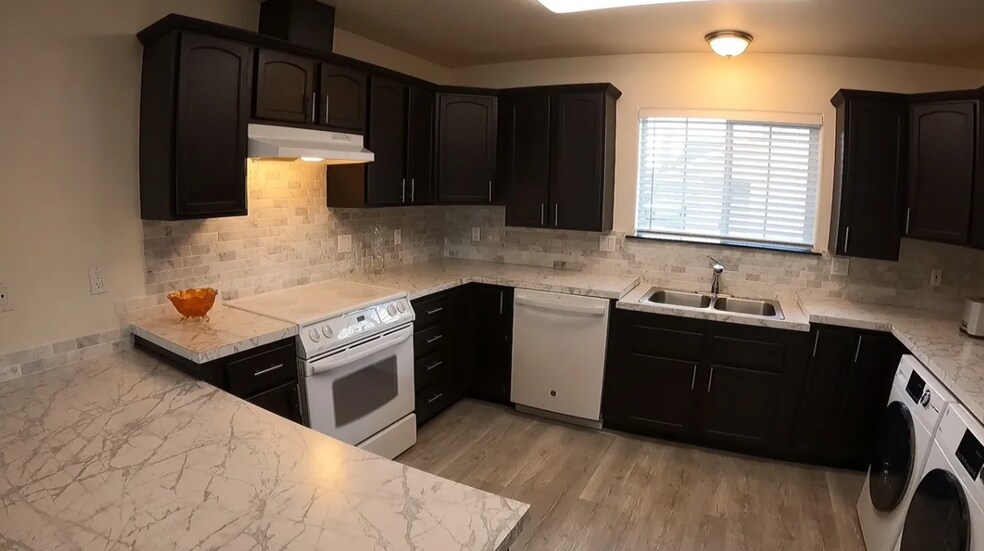 More Photos Of 3834 E 3rd Ave, Post Falls Apartments For Sale