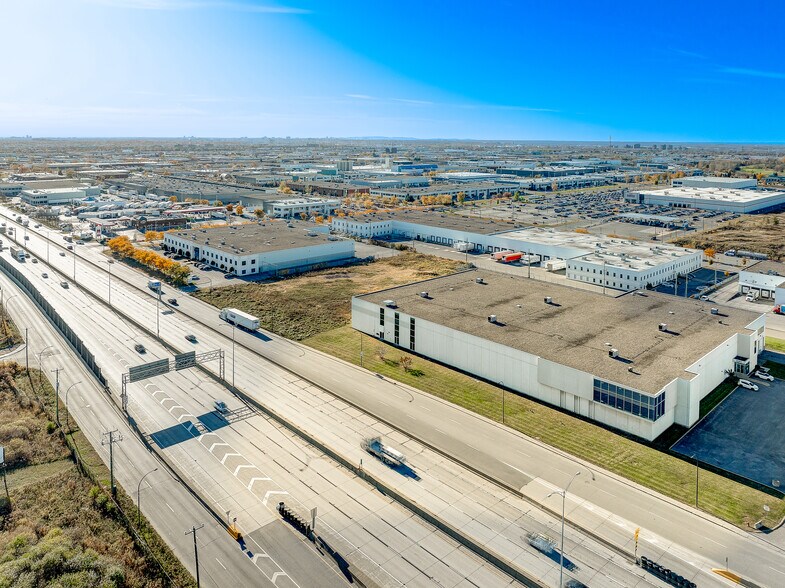 Primary Photo Of 9393 Boul Métropolitain E, Montréal Warehouse For Lease