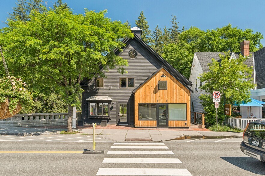 More Photos Of 26 Central St, Woodstock General Retail For Sale