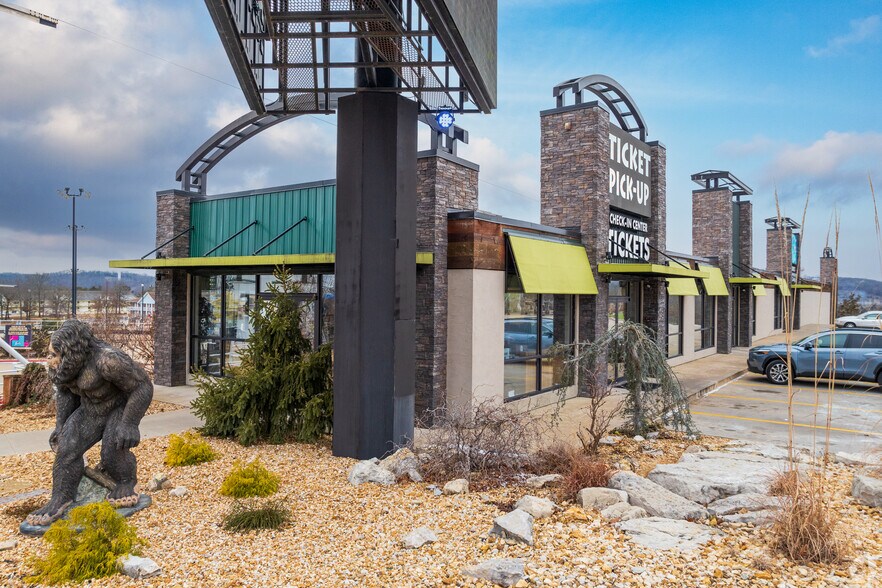 More Photos Of 3608 W 76 Country Blvd, Branson Amusement Park For Sale