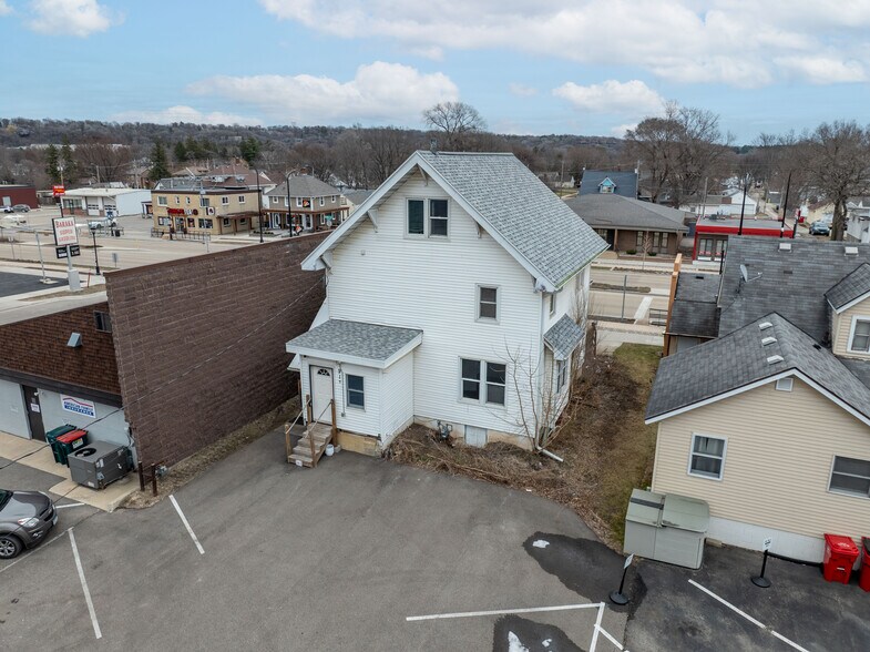 More Photos Of 917 Broadway Ave N, Rochester Medical For Sale