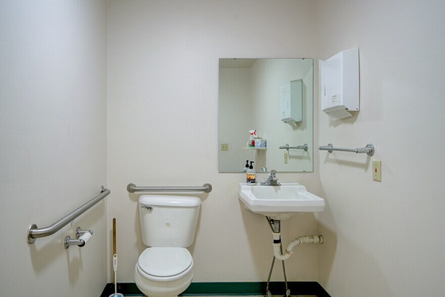 More Photos Of 6597 Falcon Ln, Bozeman Industrial For Sale