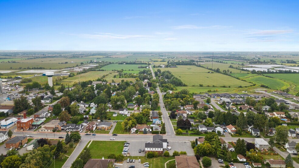 More Photos Of 457 Main St E, Winchester Medical For Sale