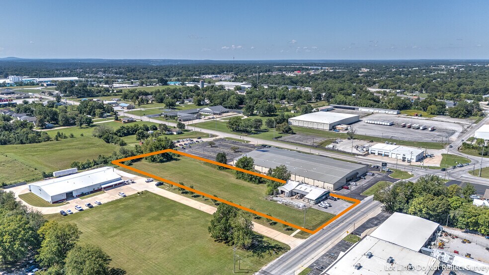 More Photos Of 1520 E Main St, Siloam Springs Storefront For Sale