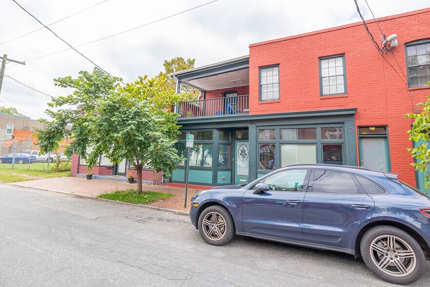 More Photos Of 2707 E Marshall St, Richmond Storefront Retail Residential For Sale